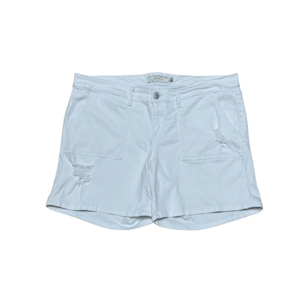 Torrid Jean Shorts Women’s 20 White Denim Distressed Casual Plus Size